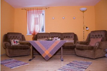 Slovacia Chata Dobšinská Maša, Exteriorul